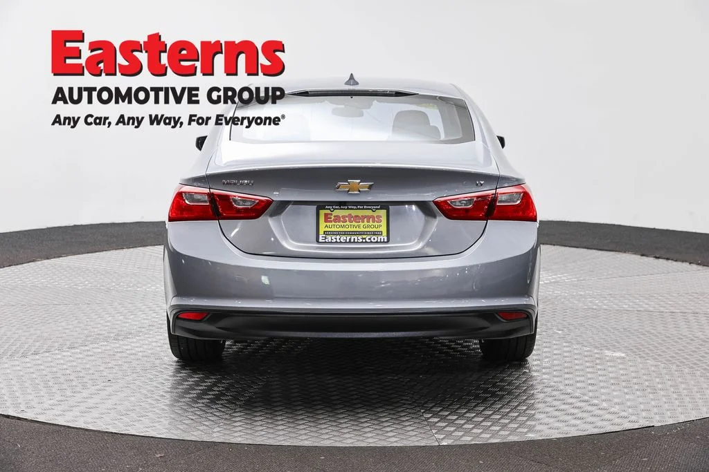 Used 2023 Gray Chevrolet LT image 6