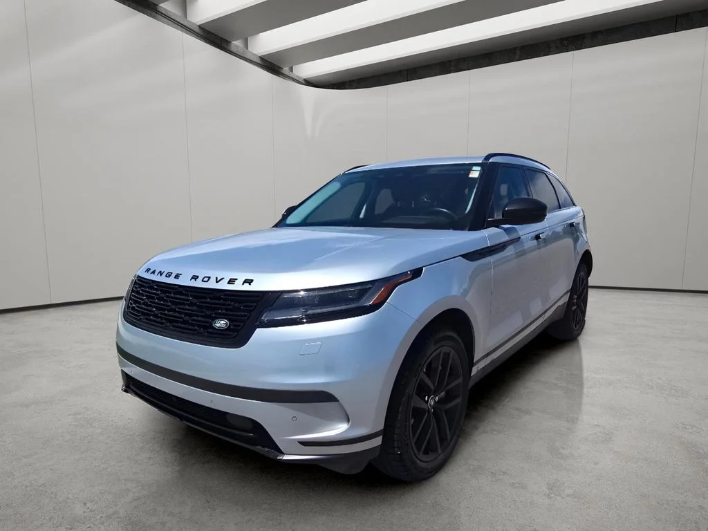 Used 2024 Silver Land Rover S image 1