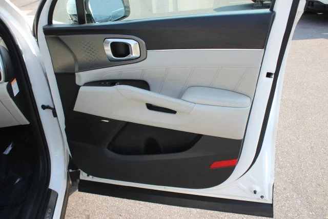 Used 2023 White Kia SX Prestige image 36