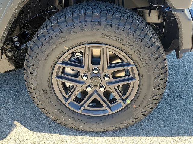 New 2026 Goldilocks Exterior Paint Jeep Sport S image 7