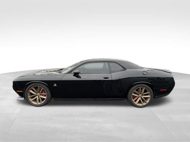 Used 2016 Black Dodge R/T Scat Pack image 3