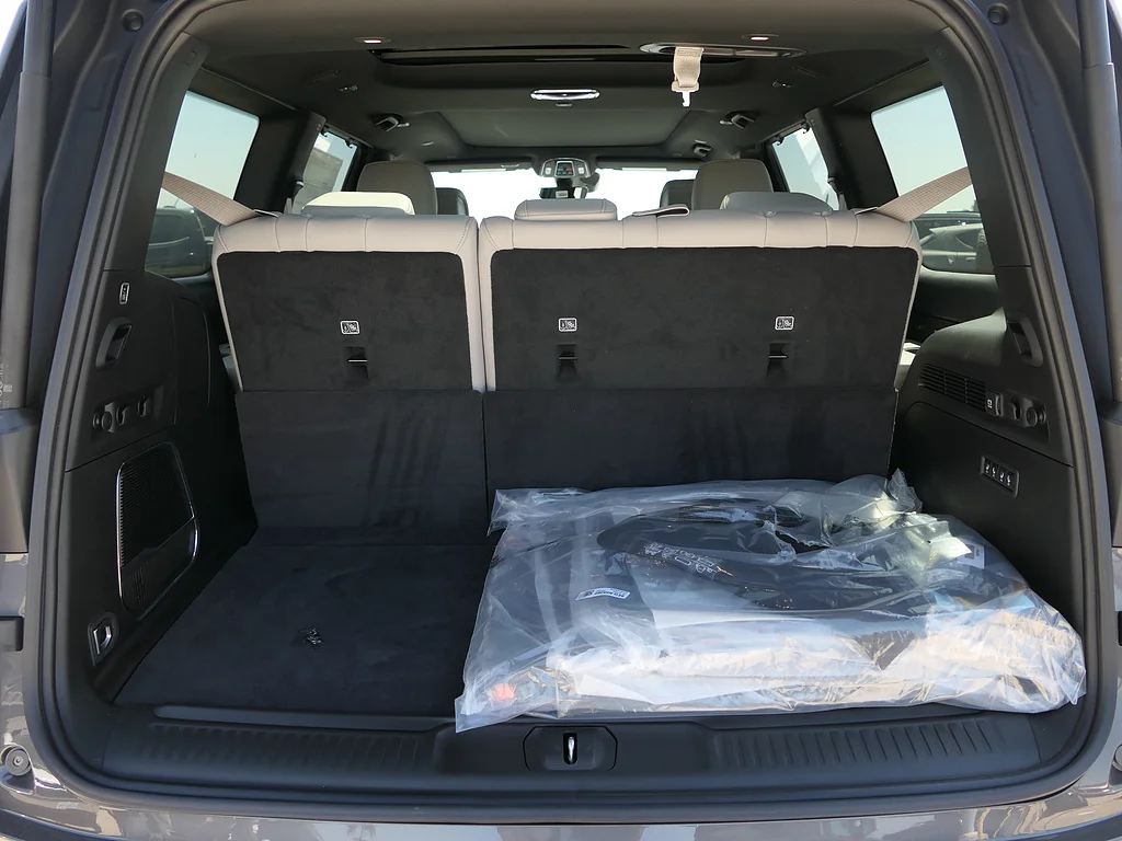 New 2026 Baltic Gray Metallic Clear Coat Jeep Limited Reserve 4x4 image 20