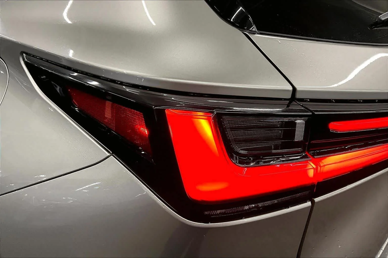 Used 2025 Atomic Silver Lexus Premium image 28
