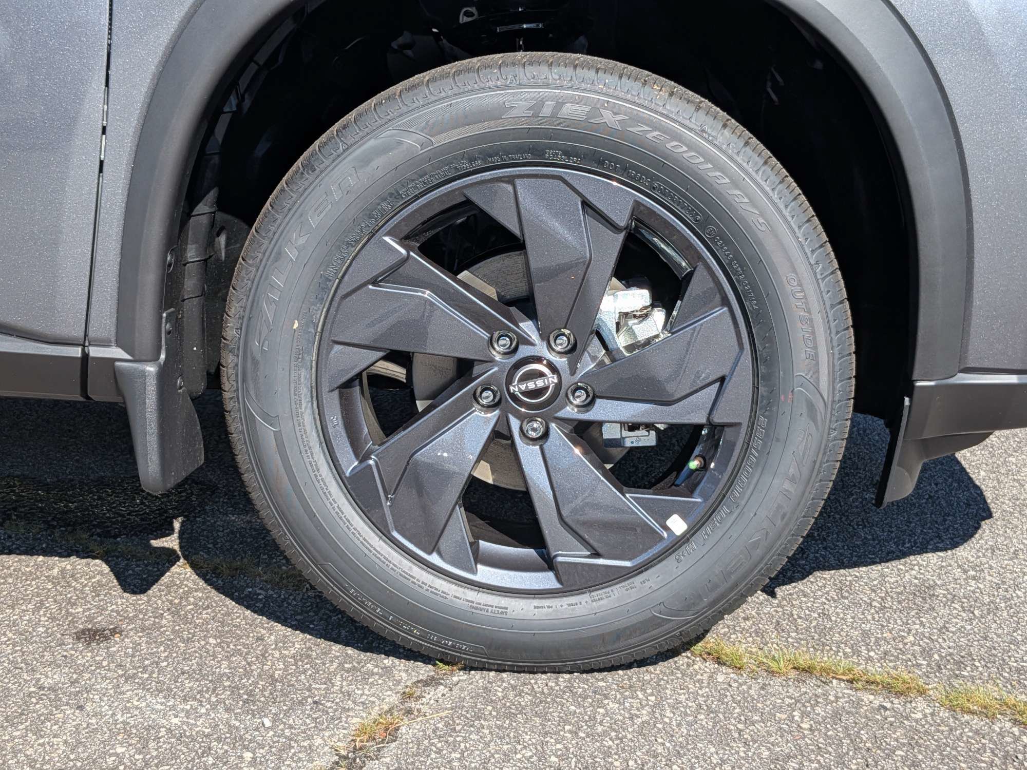 New 2027  Nissan SV image 9