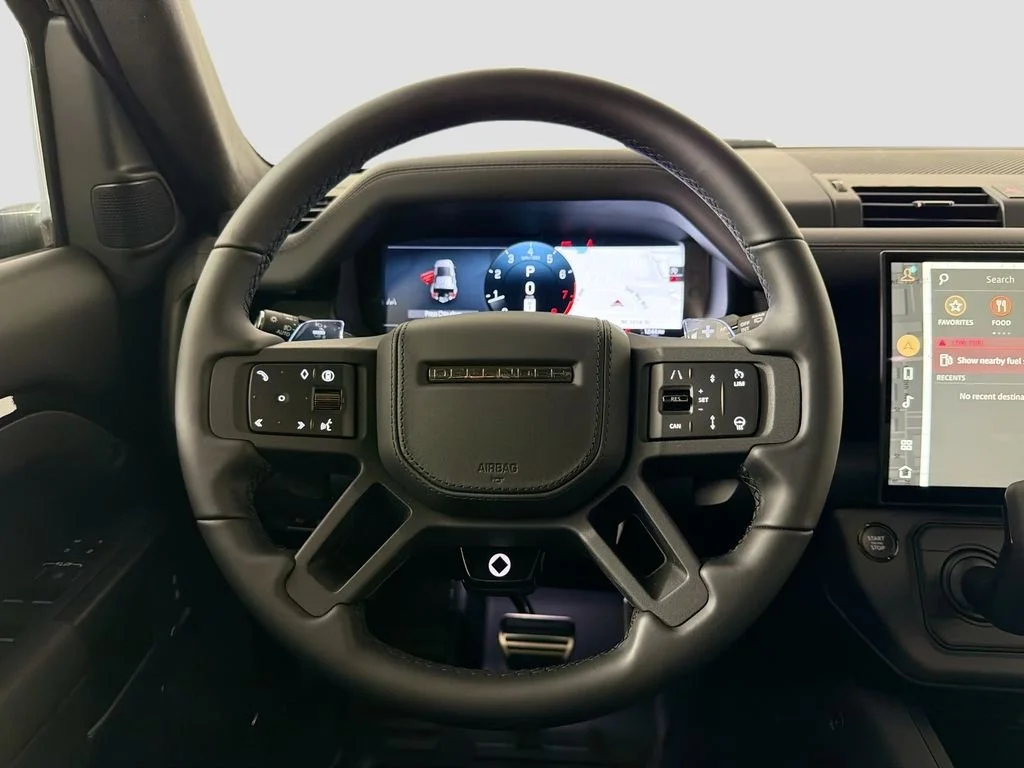 2026 Land Rover Defender OCTA Black - Photo 24