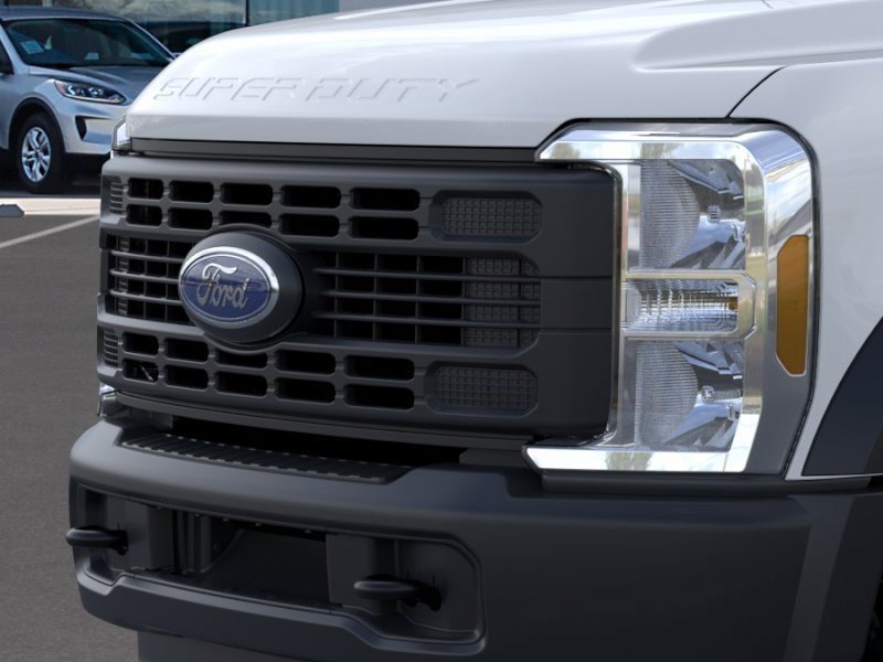 New 2026 Oxford White Ford XL image 18