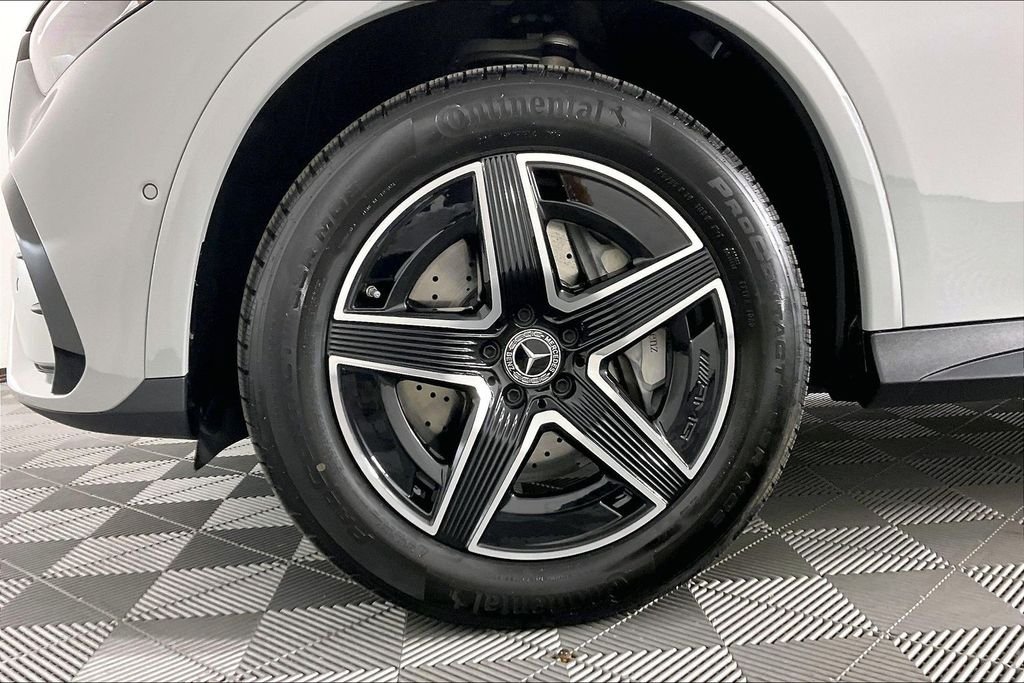 2025 Mercedes-Benz GLC Base - Photo 8