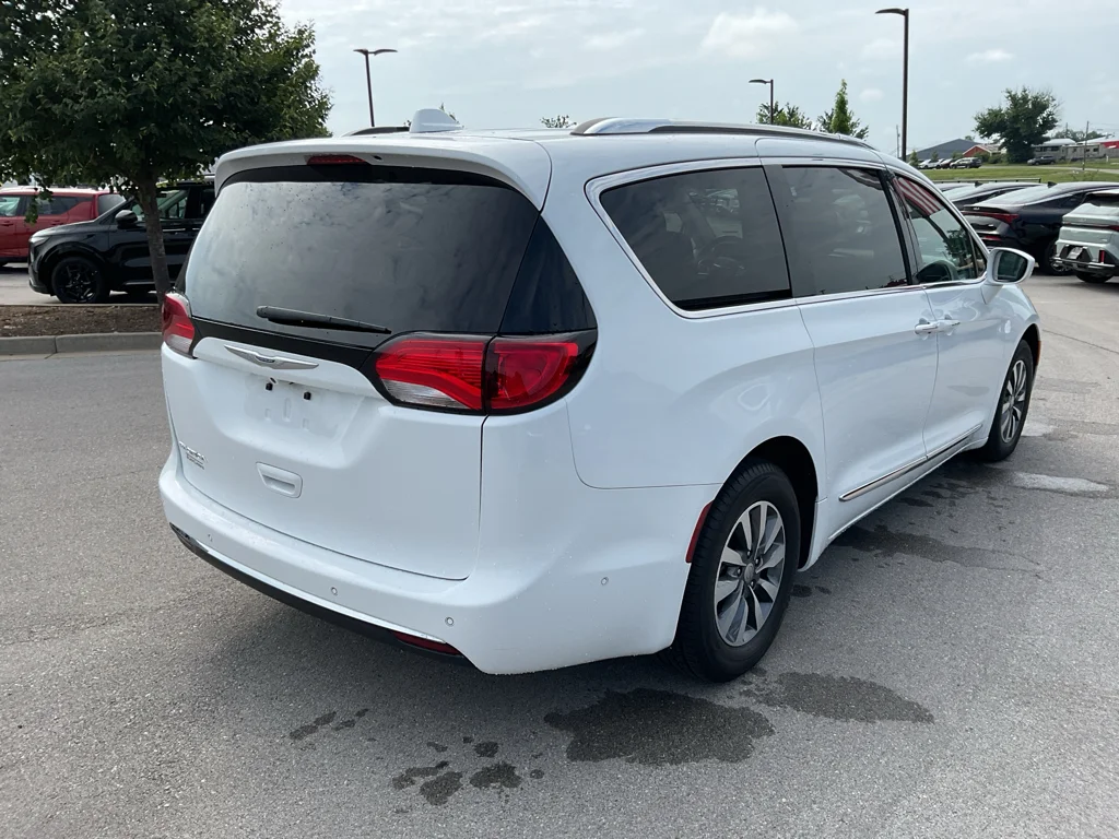 Used 2020 Bright White Clearcoat Chrysler Touring L Plus image 8