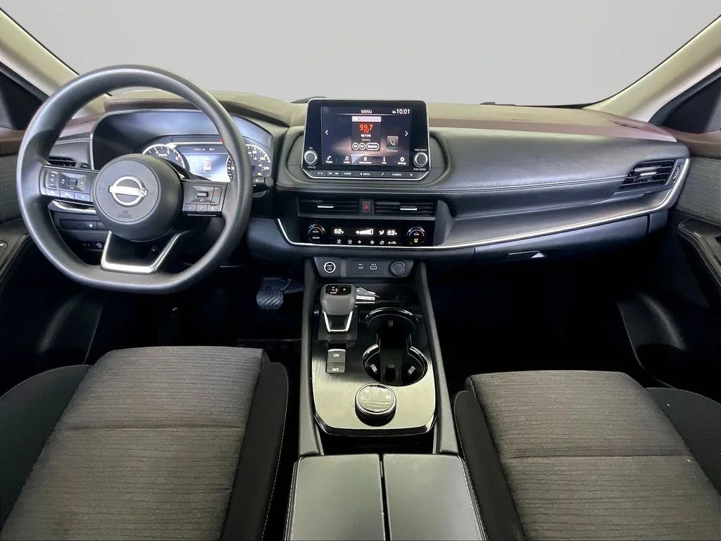 Used 2023 Gun Metallic Nissan SV image 9