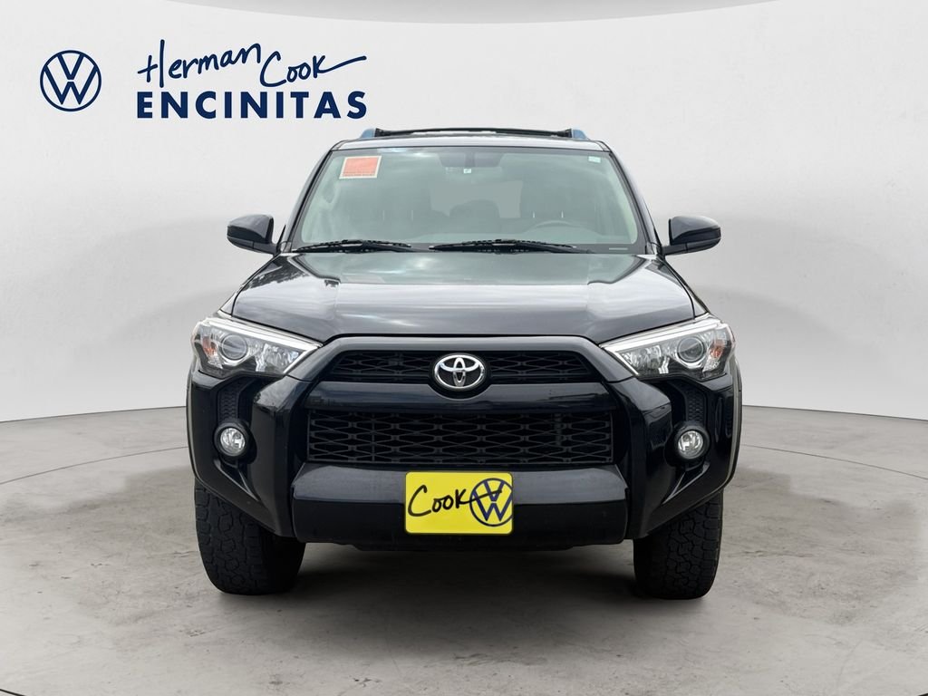 Used 2019 Midnight Black Metallic Toyota SR5 image 8