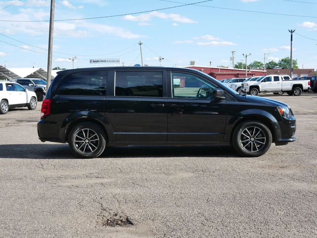 Used 2019 Dodge Grand Caravan SXT with VIN 2C4RDGCGXKR615435 for sale in White Bear Lake, Minnesota