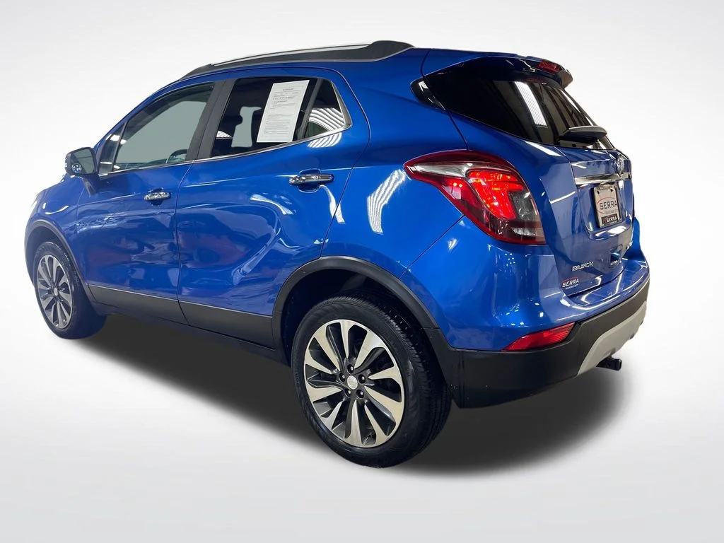 Used 2017 Blue Buick Preferred II image 3