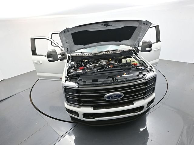New 2026 Star White Metallic Tri-Coat Ford F-350® Platinum® image 54