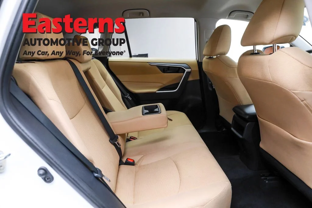 Used 2021 White Toyota LE image 21