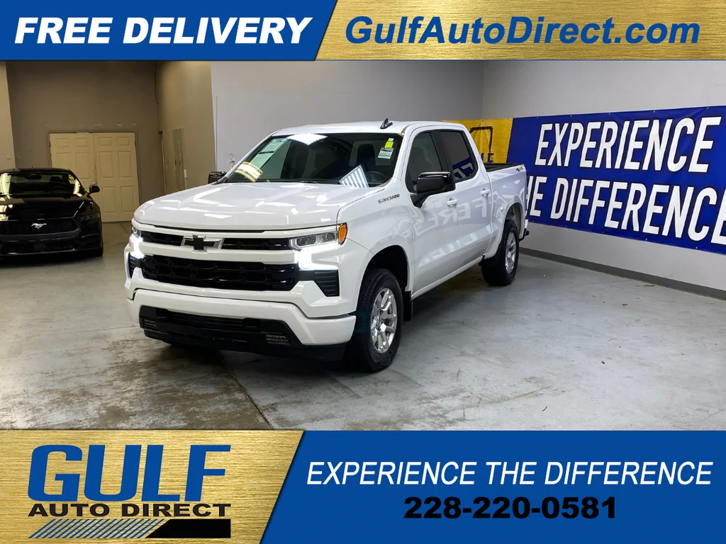 Used 2026 White Chevrolet RST image 4