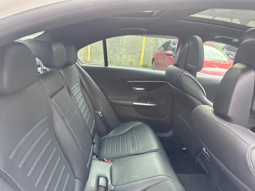 Used 2022 Polar White Mercedes-Benz Sedan image 17