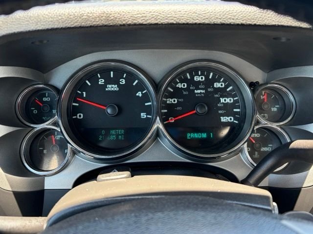 Used 2008 Gray Chevrolet LT image 17