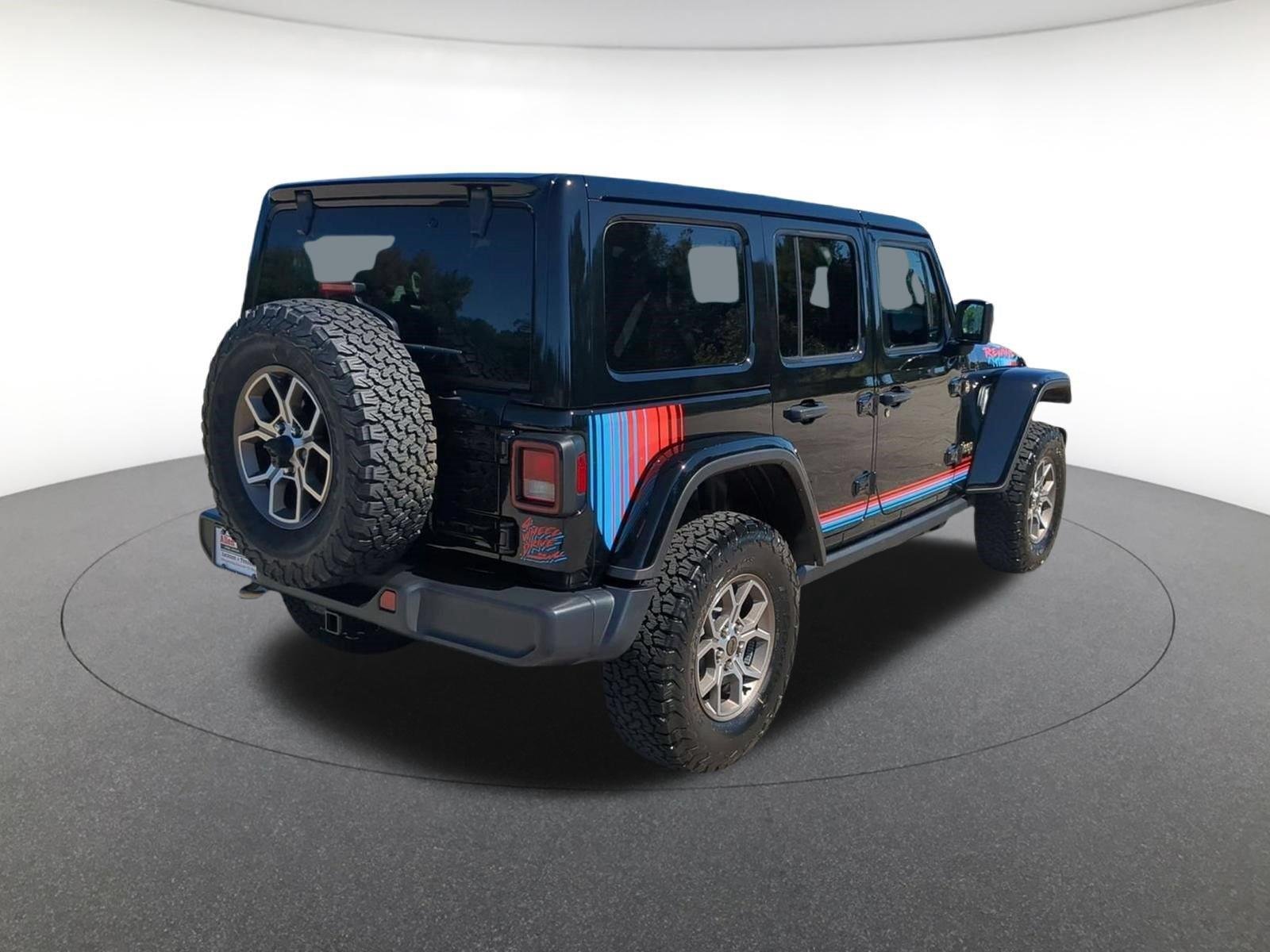 New 2027 Black Clear-Coat Paint Jeep Rewind image 4