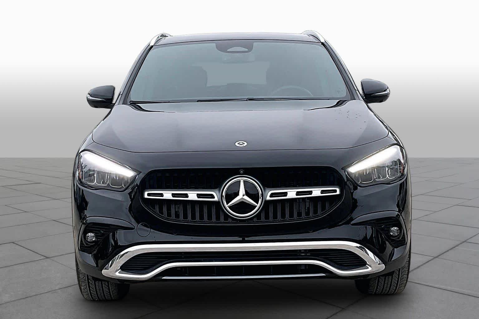 Used 2026 Cosmos Black Metallic Mercedes-Benz GLA 250 image 4