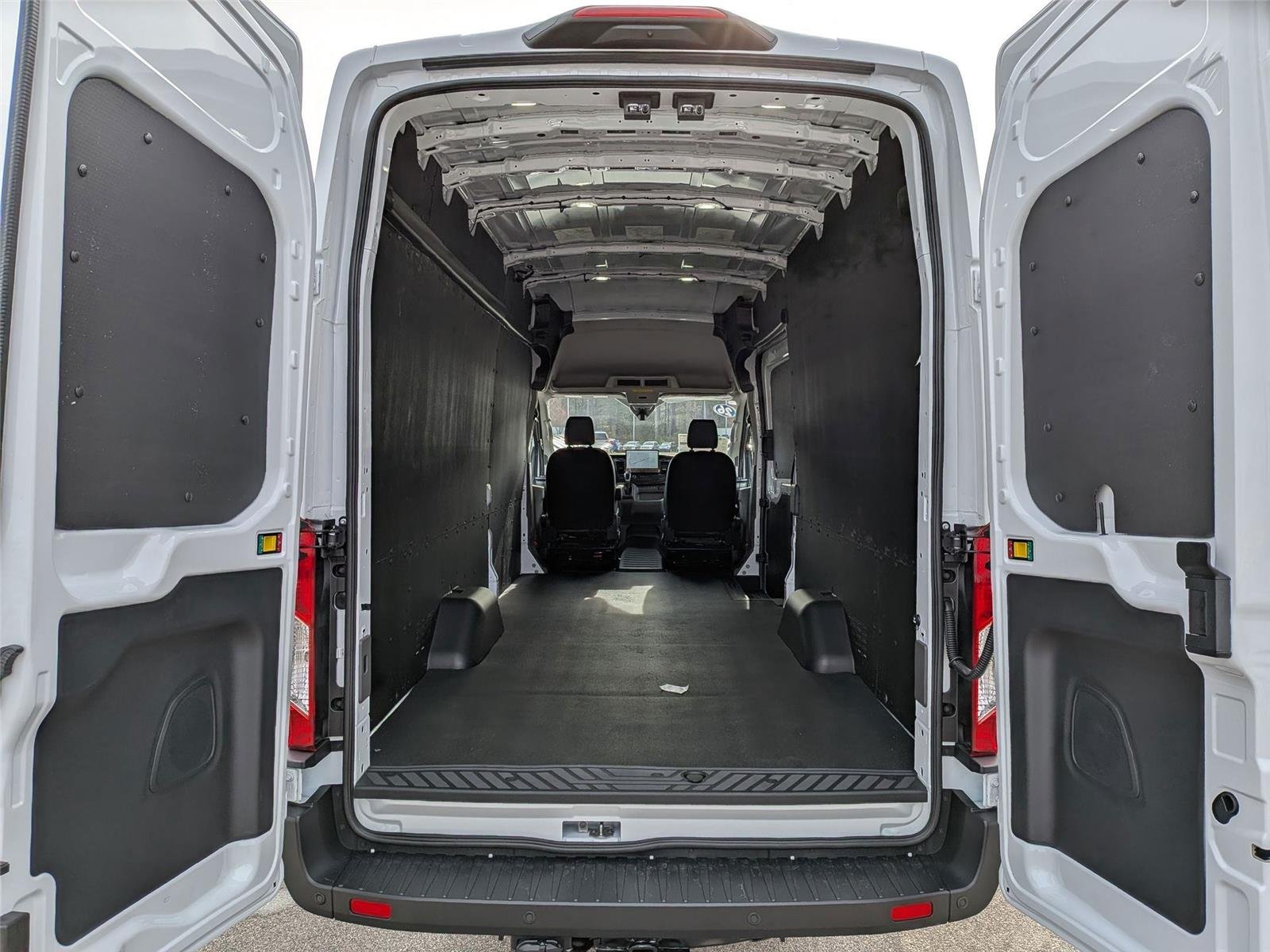 New 2026 Oxford White Ford Cargo Van image 25