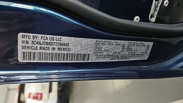 New 2026 Fathom Blue Pearl-Coat Exterior Paint Jeep Latitude image 31
