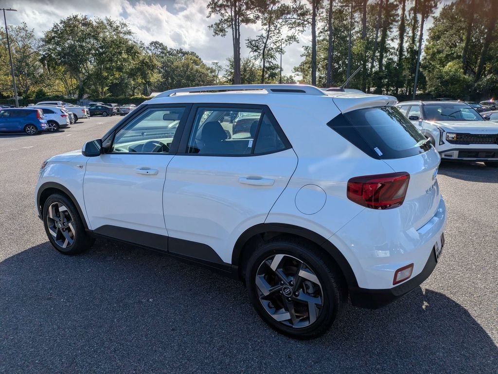 Used 2026 White Hyundai SEL image 6