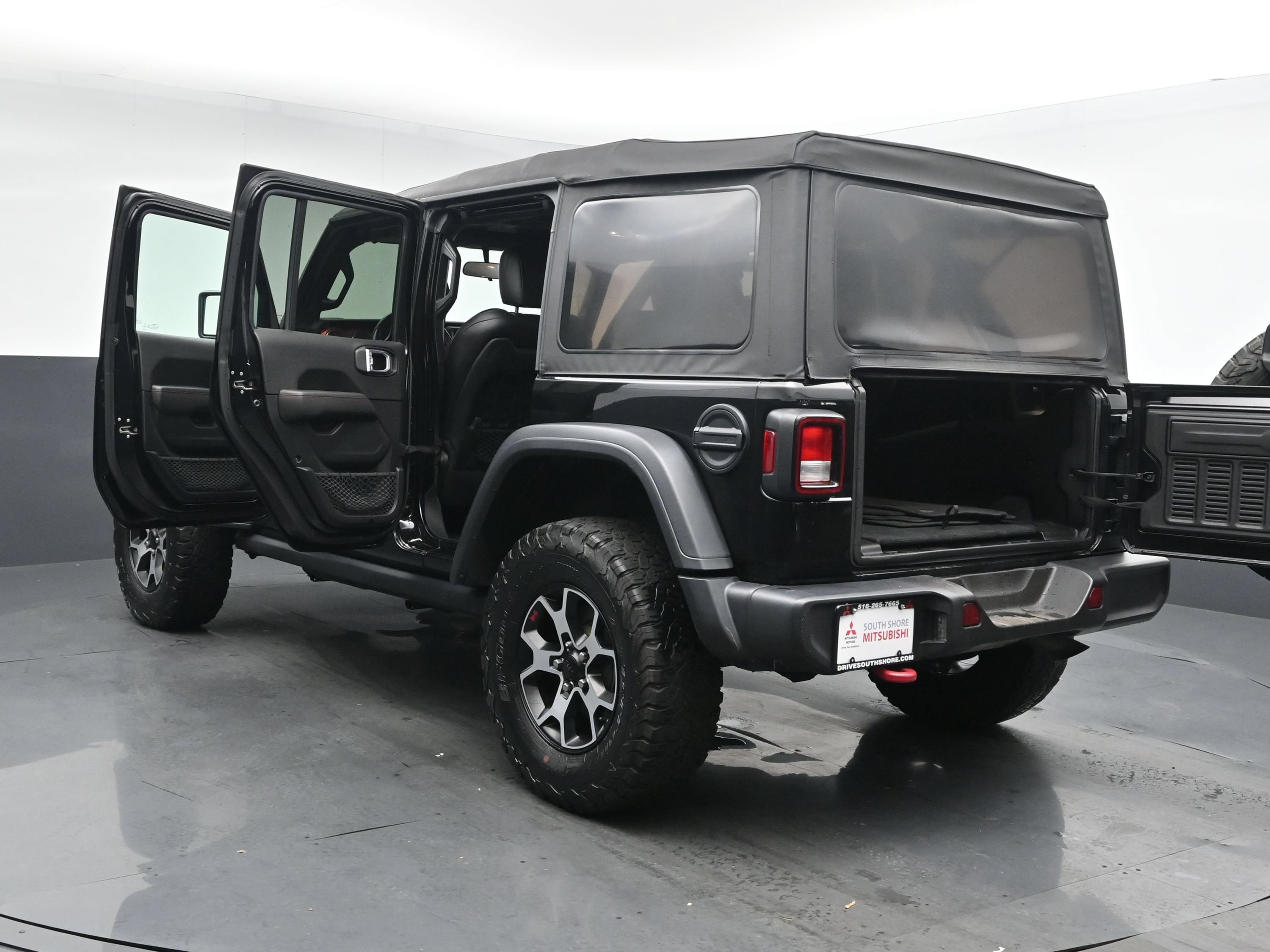 Used 2021 Black Clearcoat Jeep Unlimited Rubicon image 27