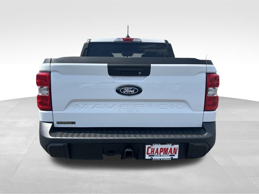 New 2026 Oxford White Ford XLT image 4