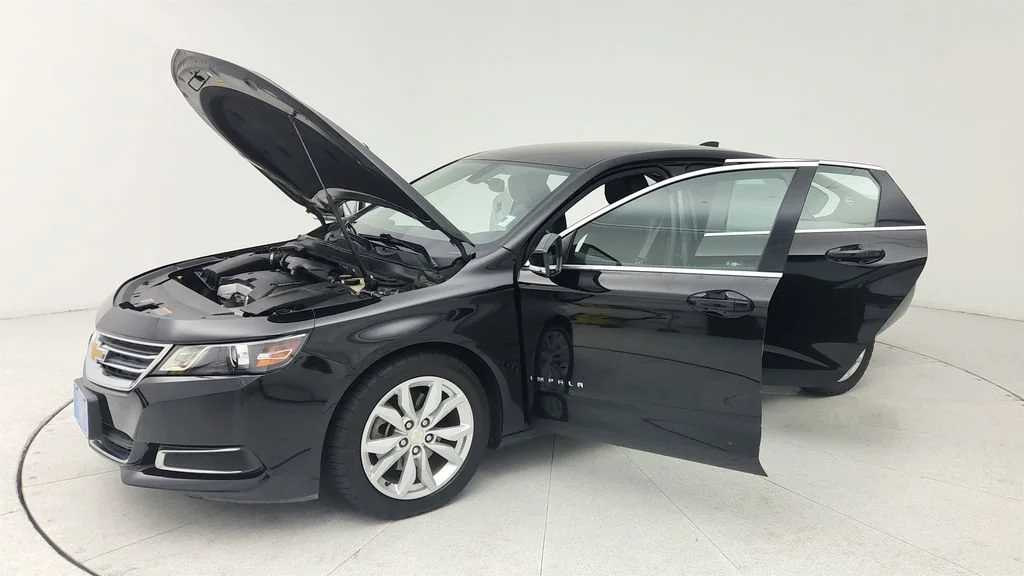 Certified Used 2016 MOSAIC BLACK METALLIC Chevrolet LT image 10