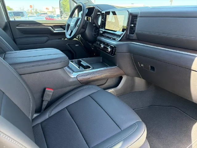 New 2026 White GMC SLT image 21