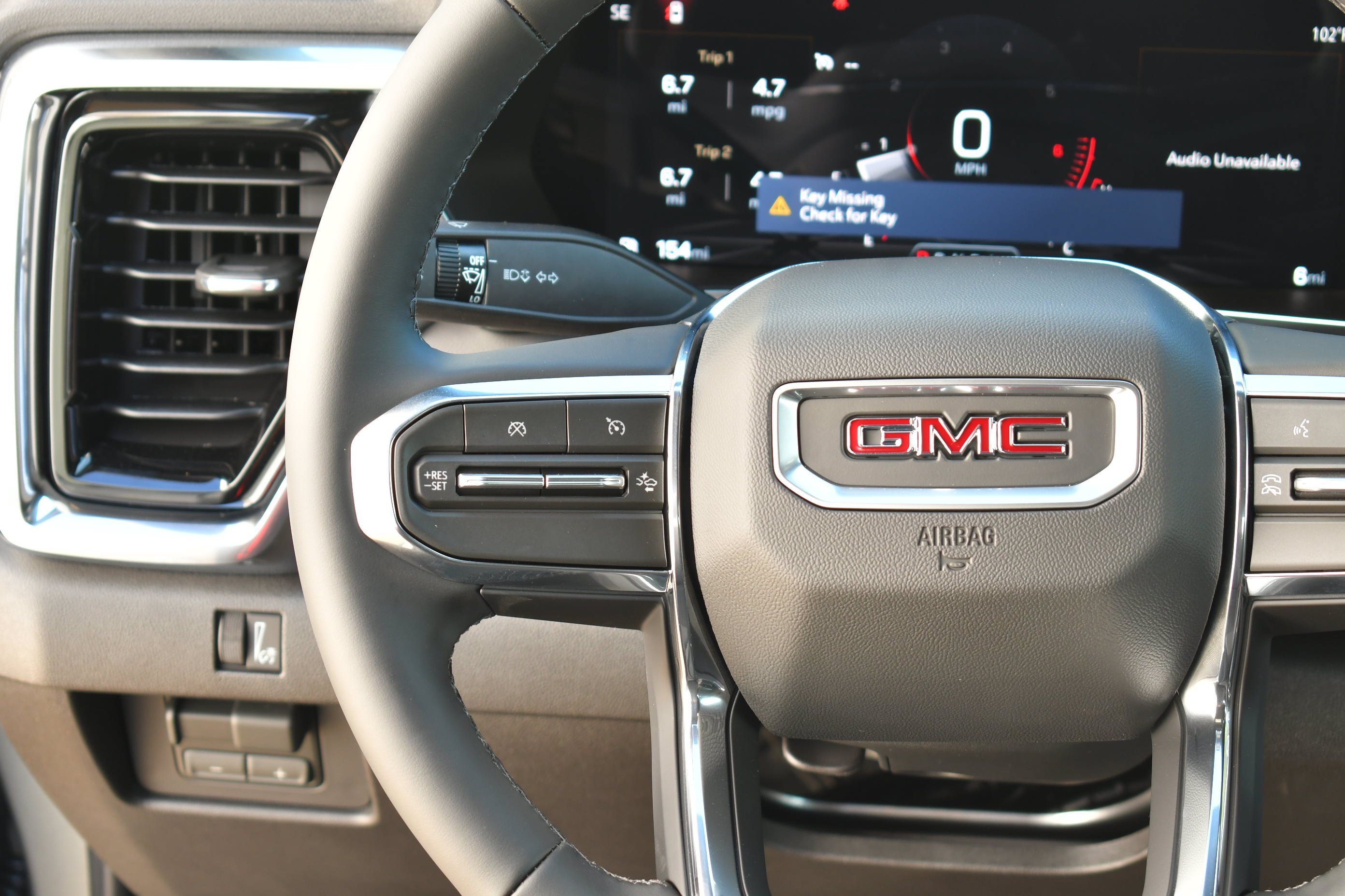 New 2026 Sterling Metallic GMC Elevation image 9