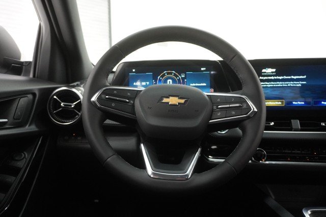 2027 Chevrolet Equinox LT - Photo 21