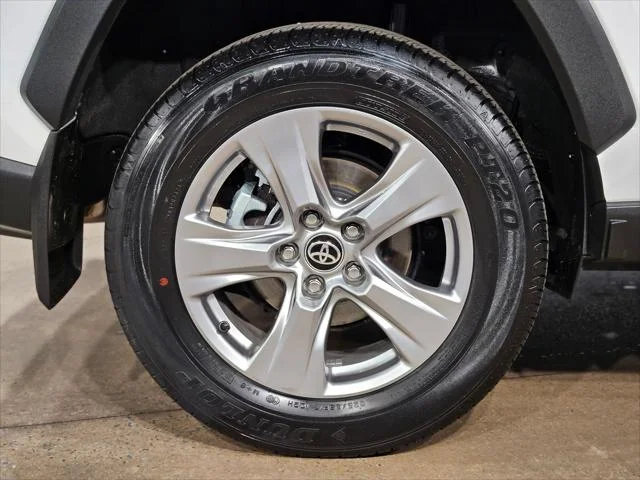 Certified Used 2025 ICE CAP Toyota  image 17