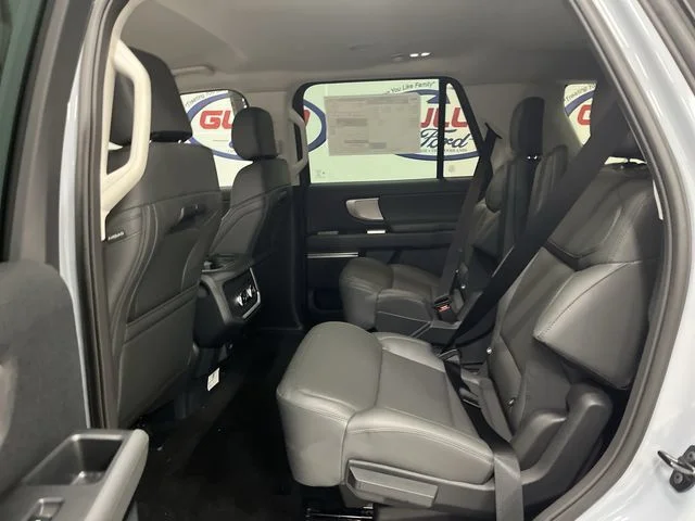 New 2027 Glacier Gray Metallic Tri-Coat Ford Active image 15