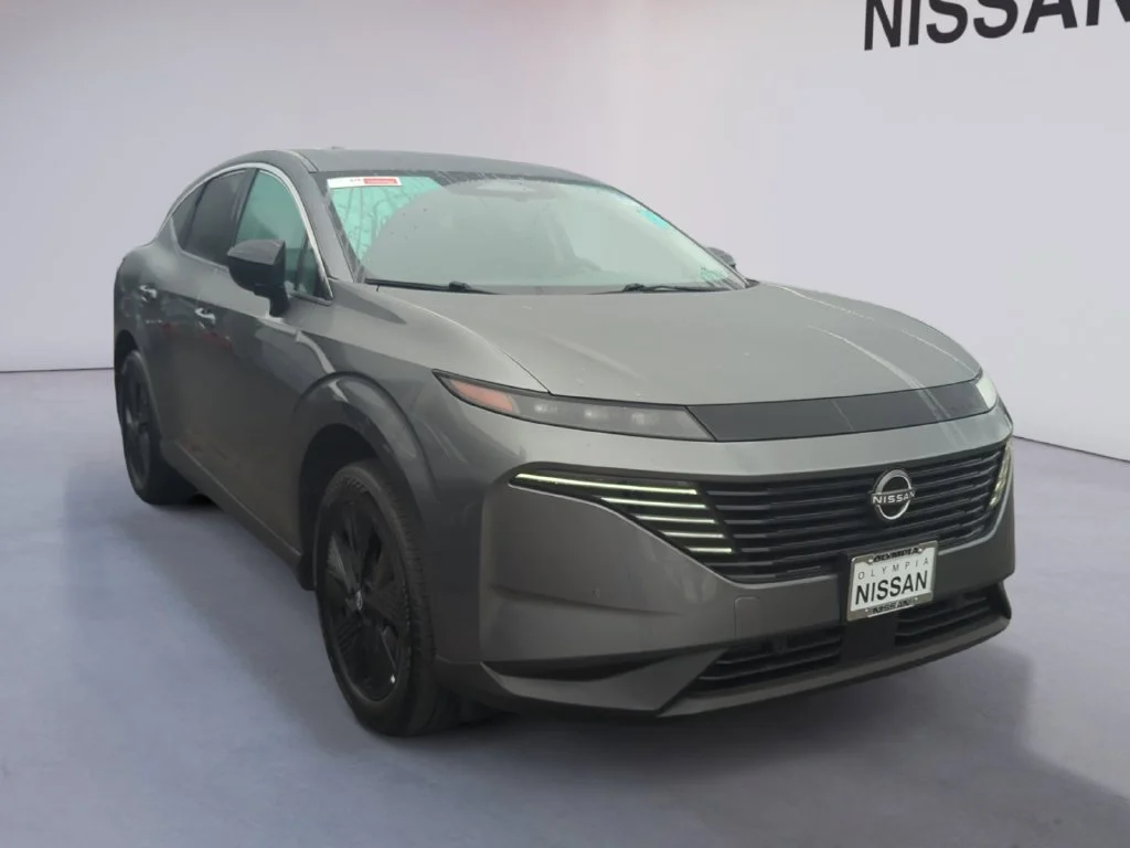 Used 2025 Gray Nissan SV image 9