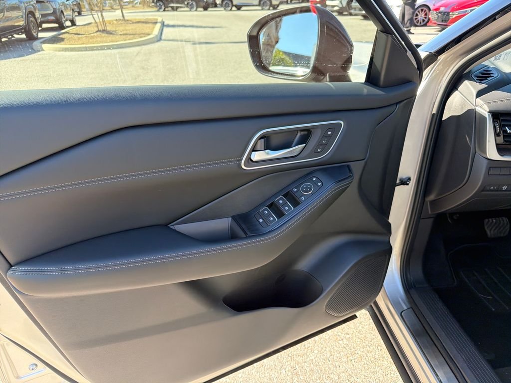 New 2026 Nissan Rogue Platinum 4D Sport Utility