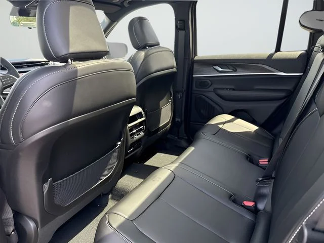 New 2026 Steel Blue Exterior Paint Jeep Limited image 19