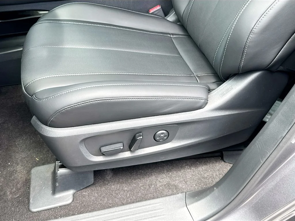 New 2027 GRAPHITE SHADOW INFINITI Pure FWD image 19