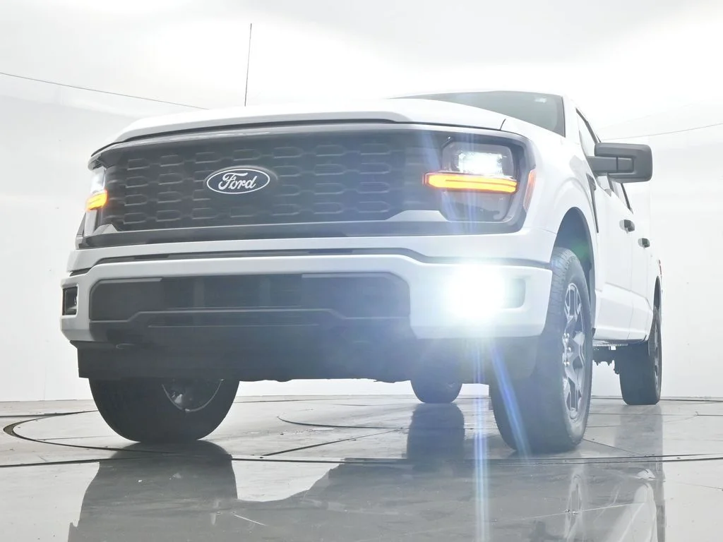 New 2026 Oxford White Ford STX® image 33