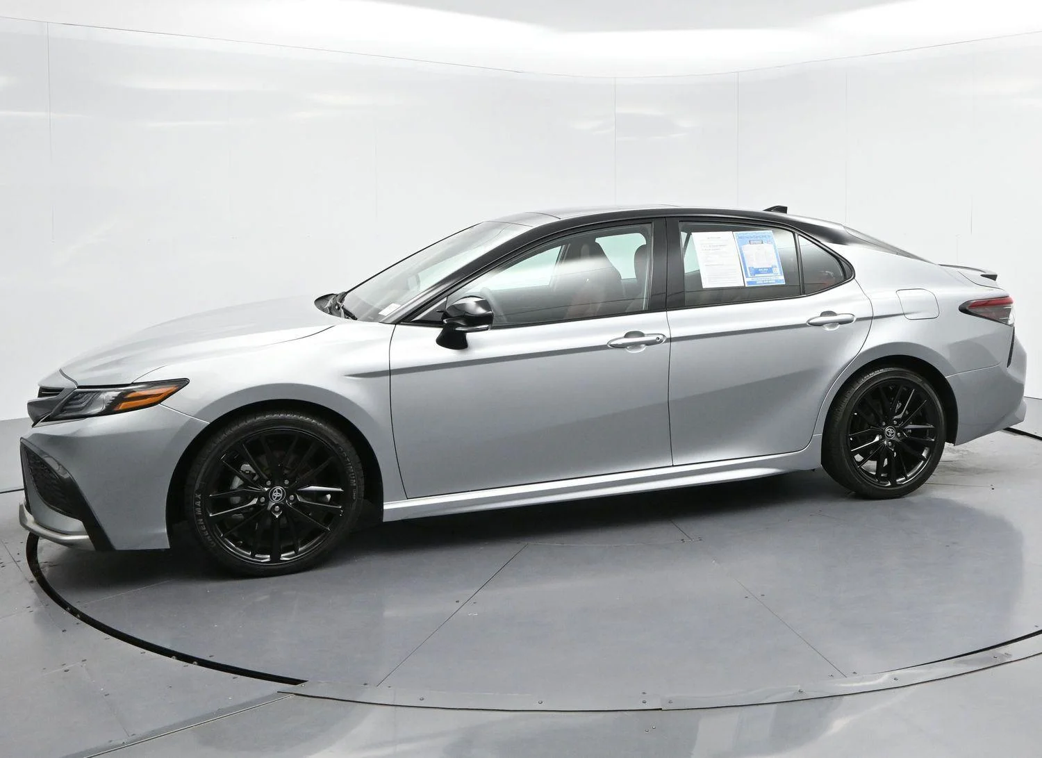 Used 2024 Celestial Silver Metallic Toyota XSE V6 image 4