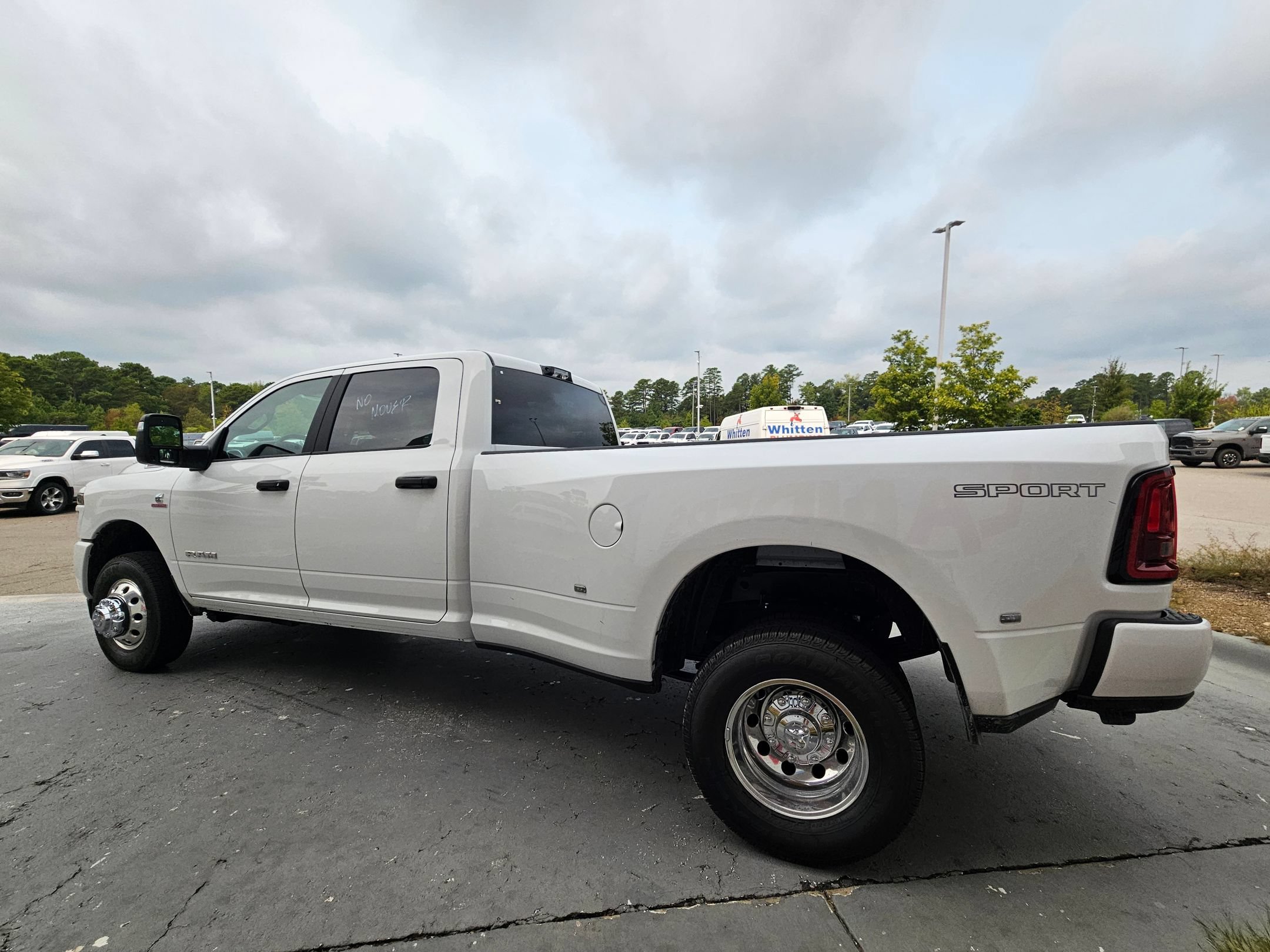 New 2026 Bright White Clear-Coat Exterior Paint RAM Big Horn image 5