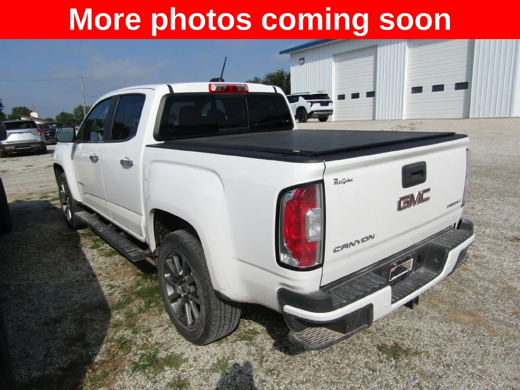 Used 2019 White GMC Denali image 3