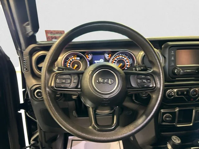 Used 2020 Black Jeep Sport image 13