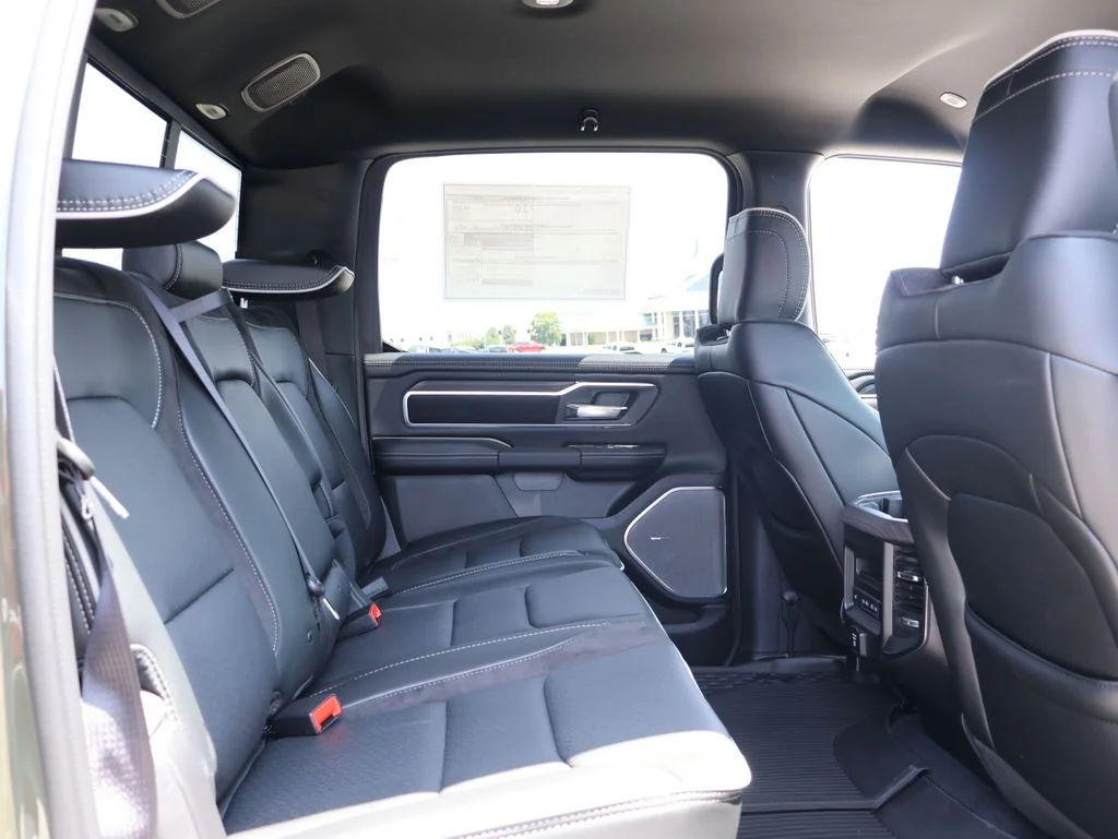 New 2026 Tank Exterior Paint RAM Laramie image 12
