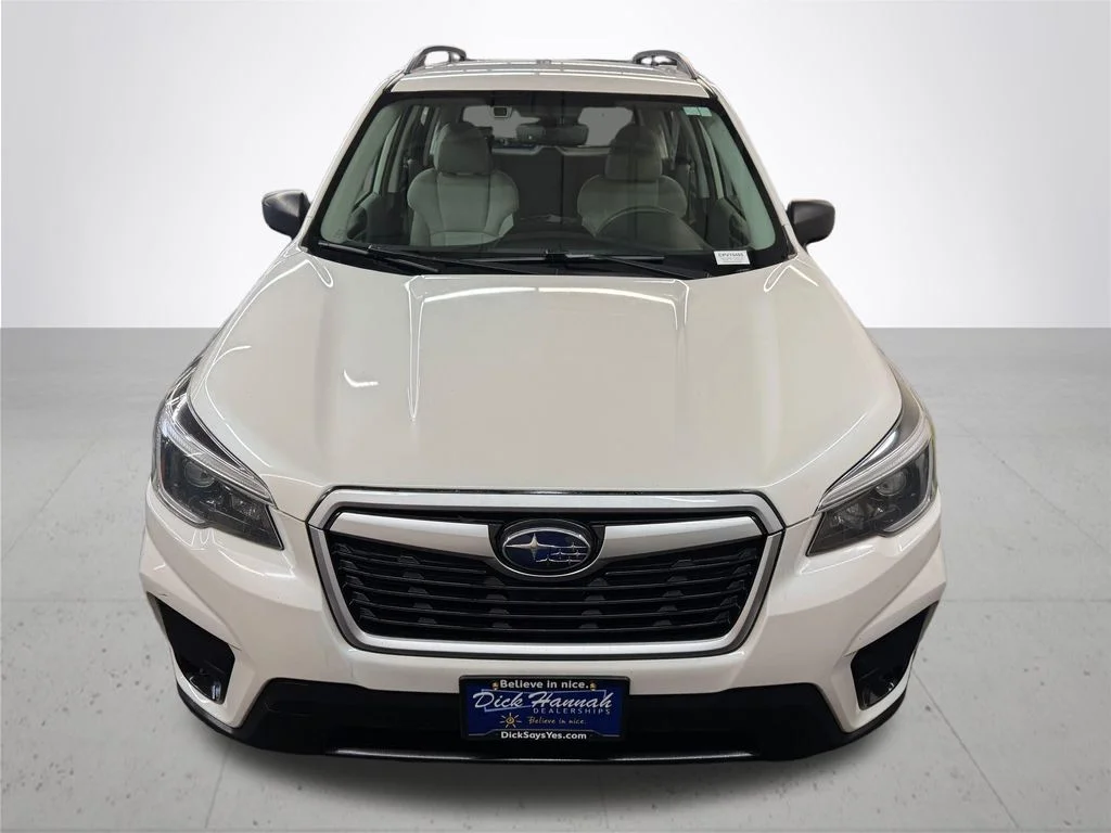 Used 2021 White Subaru Base image 12
