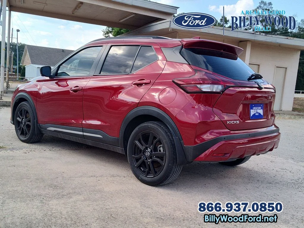 Used 2024 Scarlet Ember Nissan SR image 4