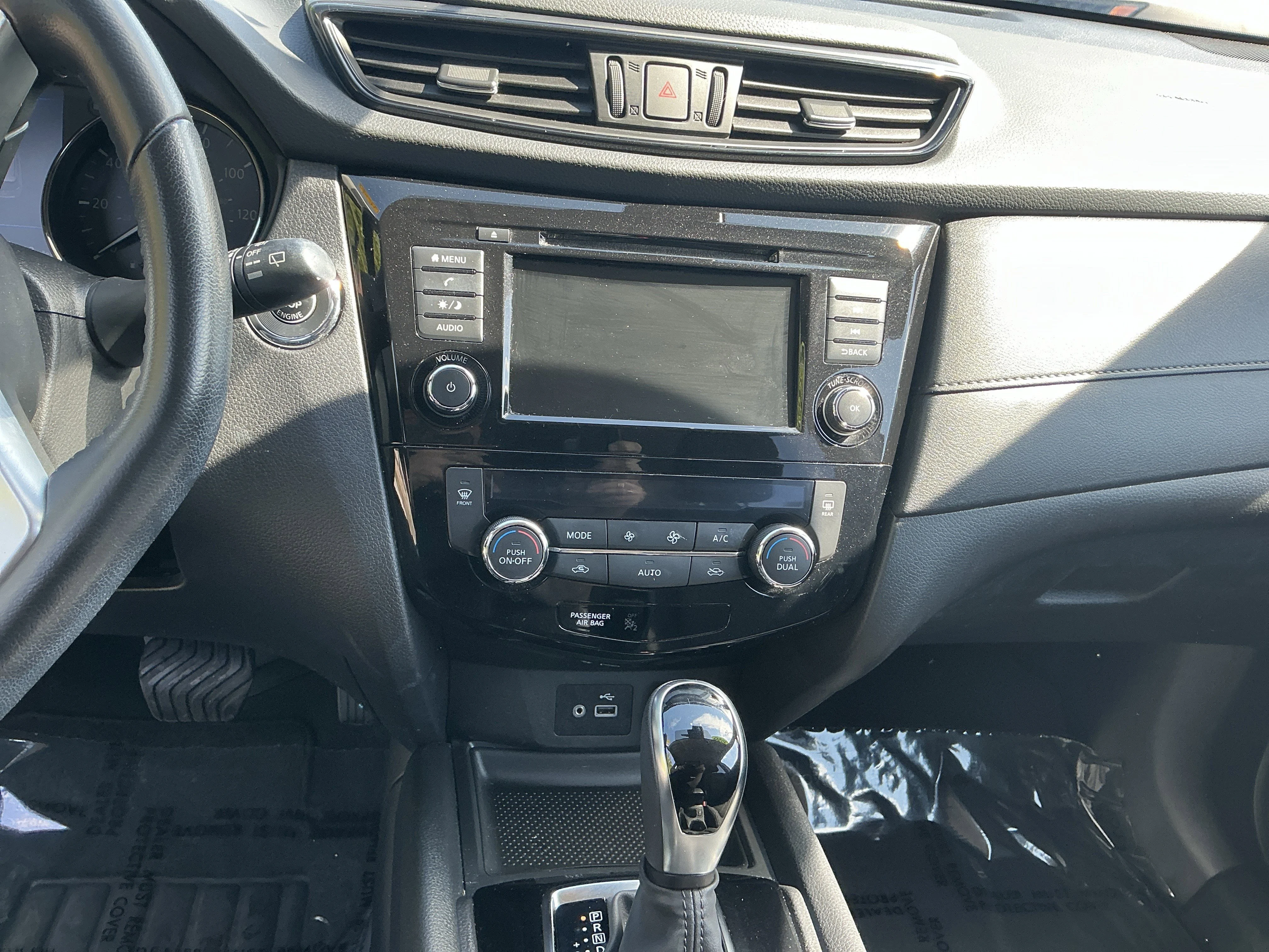 Used 2020 Magnetic Black Pearl Nissan SV image 13