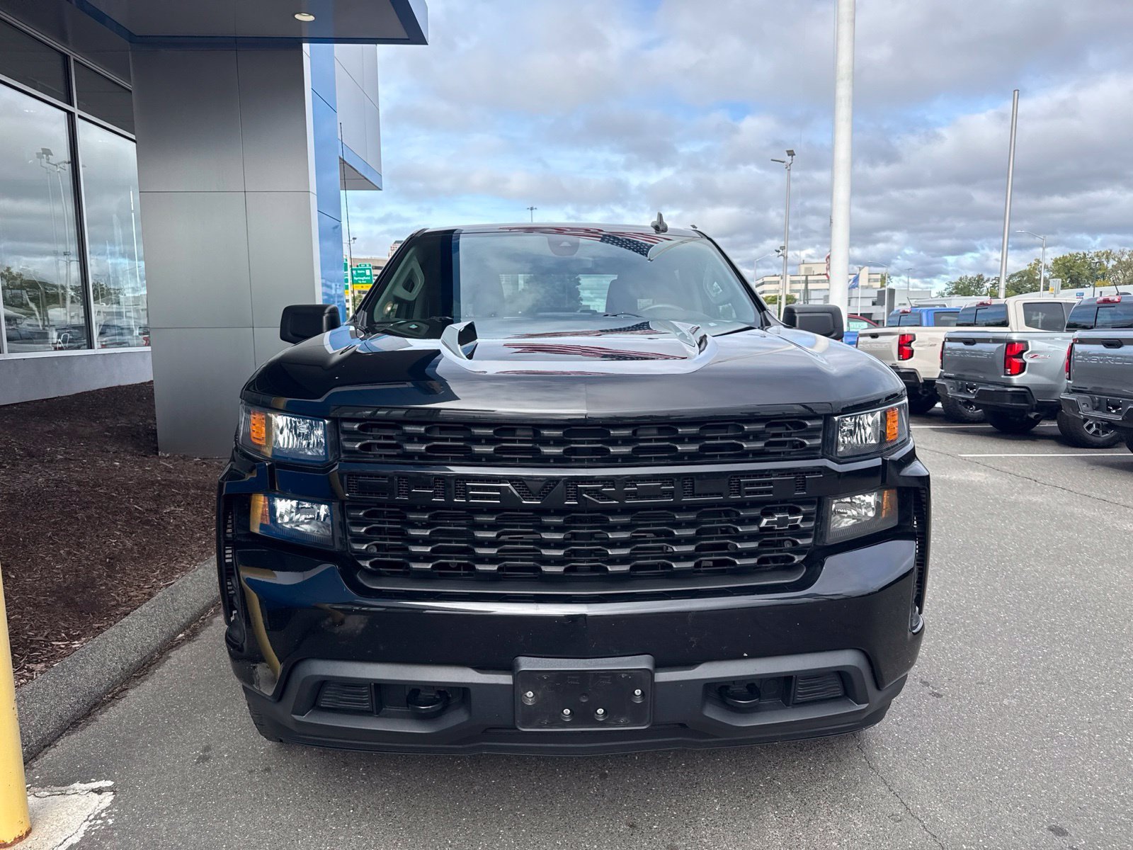 Used 2021 BLACK Chevrolet Custom image 3