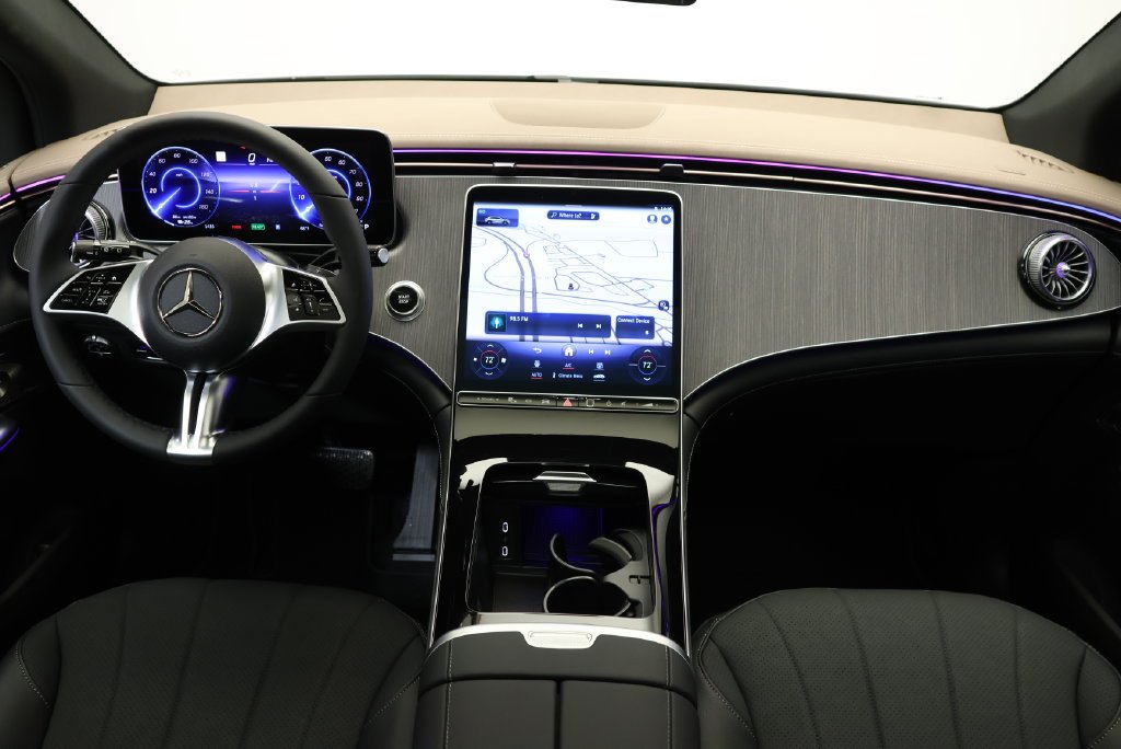 New 2027  Mercedes-Benz 320 SUV image 19