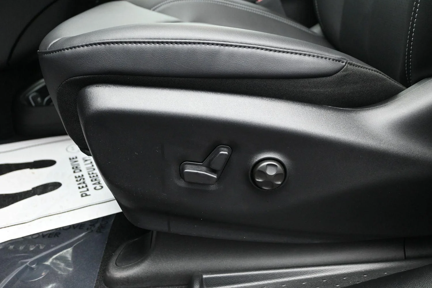 2027 Chrysler Pacifica Select - Photo 20